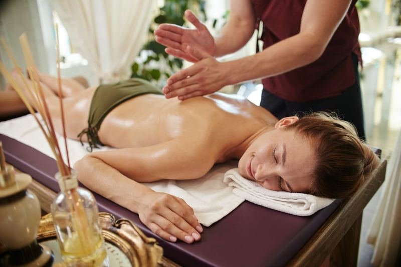 Aroma therapy massage treatment